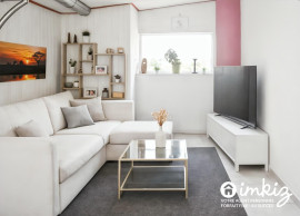
                                                                                        Vente
                                                                                         Maison atypique avec véranda et jardin