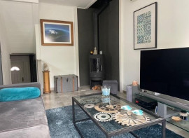 
                                                                                        Vente
                                                                                         Maison atypique rénovée dans un quartier calme