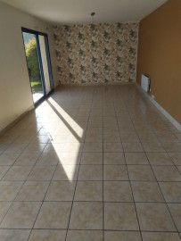 
                                                                                        Location
                                                                                         Maison au calme