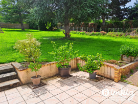 
                                                                                        Vente
                                                                                         Maison au calme  proche commodités 4 pièces