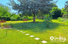 
                                                                                        Vente
                                                                                         Maison au calme  proche commodités 4 pièces