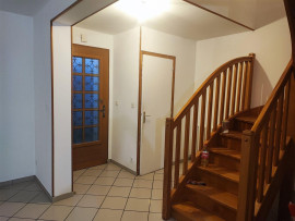 
                                                                        Location
                                                                         Maison avec jardin