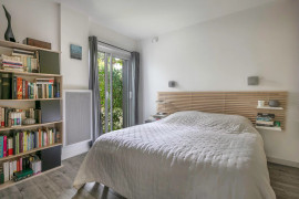 
                                                                                        Vente
                                                                                         Maison avec piscine intérieure à Guérande - Proche de la Mer et des commodités