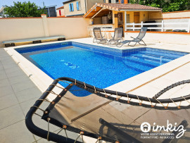 
                                                                                        Vente
                                                                                         Maison avec sous-sol complet, piscine et jardin