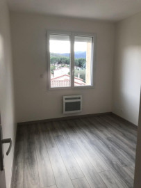 
                                                                                        Location
                                                                                         Maison avec terrasse 25 m² et parking vue dégagée