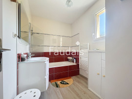 
                                                                                        Vente
                                                                                         MAISON AVEC VIE DE PLAIN PIED - 10MN DE SAINT-LO