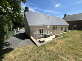 
                                                                                        Vente
                                                                                         Maison avec vie de plain-pied Guilberville 1020 m2 de terrai