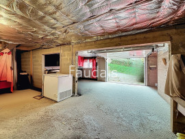 
                                                                                        Vente
                                                                                         Maison avec vie de plain-pied, jardin arboré et sous-sol com