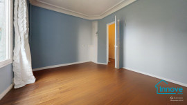 
                                                                                        Vente
                                                                                         MAISON BOURGEOISE LOUVRE RIVE GAUCHE