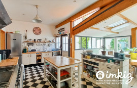 Vente
Maison centre ville avec cour interieur