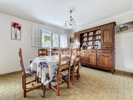 
                                                                                        Vente
                                                                                         Maison centre ville de Saint-Lô 3 chambres  -529 m2 de terra