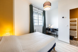 
                                                                                        Colocation
                                                                                         Maison - Chambre 14m² - Chatillon - 950€/mois CC
