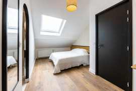 
                                                                                        Colocation
                                                                                         Maison - Chambre 9.3m² - Asnieres-sur-Seine - 890€/mois CC