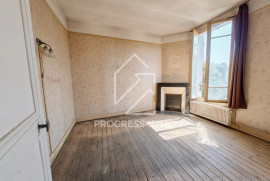 
                                                                                        Vente
                                                                                         Maison charmante à rénover à La Varenne Saint-Hilaire