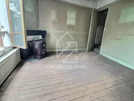 
                                                                                        Vente
                                                                                         Maison charmante à rénover à La Varenne Saint-Hilaire