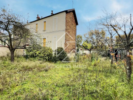 
                                                                                        Vente
                                                                                         Maison charmante à rénover à La Varenne Saint-Hilaire