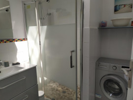 
                                                                                        Location
                                                                                         Maison colocation quartier résidentiel tranquille