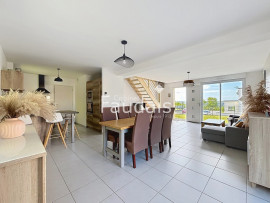 
                                                                                        Vente
                                                                                         Maison contemporaine 4 chambres   CERISY LA SALLE