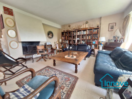 
                                                                                        Location
                                                                                         Maison contemporaine 6 chambres dans une impasse privée