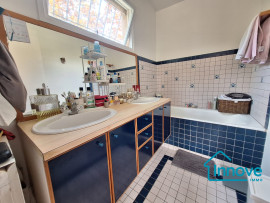
                                                                                        Location
                                                                                         Maison contemporaine 6 chambres dans une impasse privée