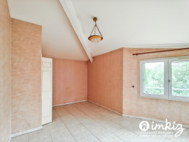
                                                                                        Vente
                                                                                         Maison d architecte de 7 pièces avec grand terrain
