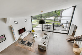 Vente
Maison d'architecte 7 p, piscine, avec 5700 m²