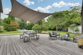 Vente
Maison d'architecte 7 p, piscine, avec 5700 m²