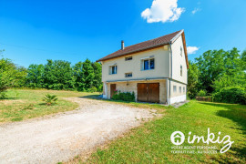 
                                                                                        Vente
                                                                                         Maison de 117m² sur terrain arboré de 2500m²