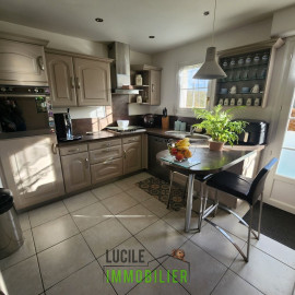 
                                                                                        Vente
                                                                                         Maison de 125m² avec Piscine