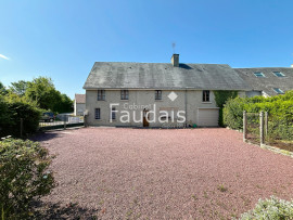 
                                                                                        Vente
                                                                                         Maison de 126 m2 à Saint-Georges Montcocq, aux portes de Sai