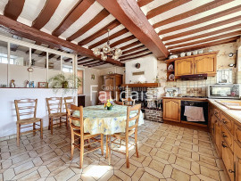 
                                                                                        Vente
                                                                                         Maison de 126 m2 à Saint-Georges Montcocq, aux portes de Sai