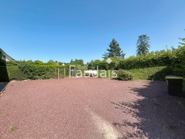 
                                                                                        Vente
                                                                                         Maison de 126 m2 à Saint-Georges Montcocq, aux portes de Sai