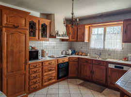 Vente
Maison de 140m2- 3 chambres- Piscine- Garage-