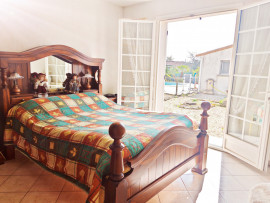 Vente
Maison de 140m2- 3 chambres- Piscine- Garage-