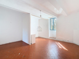 
                                                                                        Vente
                                                                                         Maison de 1804 en campagne