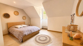 
                                                                                        Vente
                                                                                         Maison de 235m² garage double et terrain de 1500m²