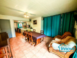 
                                                                                        Vente
                                                                                         Maison de 280 m², avec deux logements communicants