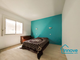 
                                                                                        Vente
                                                                                         Maison de 280 m², avec deux logements communicants
