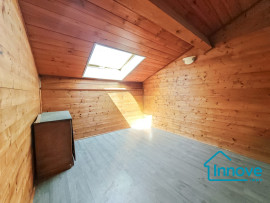 
                                                                                        Vente
                                                                                         Maison de 280 m², avec deux logements communicants