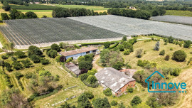 
                                                                                        Vente
                                                                                         Maison de 280 m², avec deux logements communicants