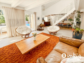 
                                                                                        Vente
                                                                                         Maison de 3 chambres + piscine + garage