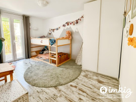 
                                                                                        Vente
                                                                                         Maison de 3 chambres + piscine + garage