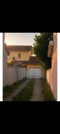 
                                                                                        Location
                                                                                         Maison de 5 pièces secteur très calme