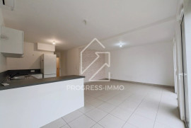 
                                                                                        Vente
                                                                                         Maison de 85m² sur 238 m² terrain construction récente