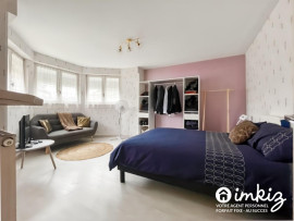 
                                                                                        Vente
                                                                                         Maison de caractère 8 pièces 180 m2 1050m2 terrain