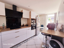 
                                                                                        Vente
                                                                                         Maison de caractère à Bransat ( 03 )