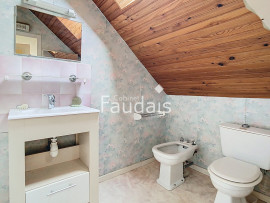 
                                                                                        Vente
                                                                                         MAISON DE CARACTERE AVEC DEPENDANCE PROCHE COMMERCES