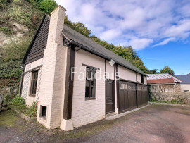 
                                                                                        Vente
                                                                                         MAISON DE CARACTERE AVEC DEPENDANCE PROCHE COMMERCES