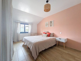 
                                                                                        Vente
                                                                                         Maison de Caractère, Piscine, Dépendance, Garage