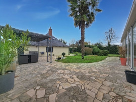 
                                                                                        Vente
                                                                                         Maison de Caractère, Piscine, Dépendance, Garage